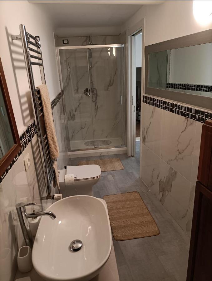 B&B Italian Guest Genova ภายนอก รูปภาพ