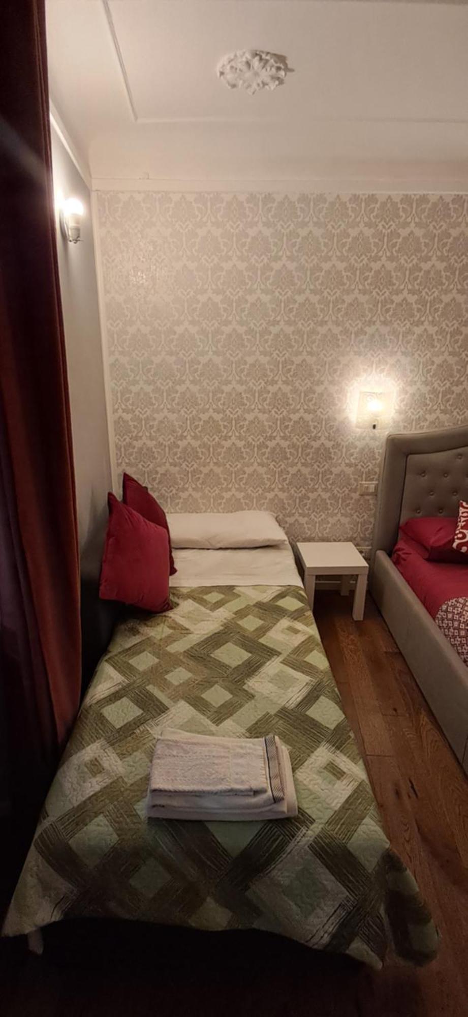 B&B Italian Guest Genova ภายนอก รูปภาพ